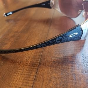 Oakley Breathless Sunglasses - Black & Chrome